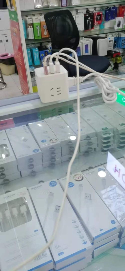 27岁律政小伙被封菜场48小时，摆摊法律咨询却成相亲角